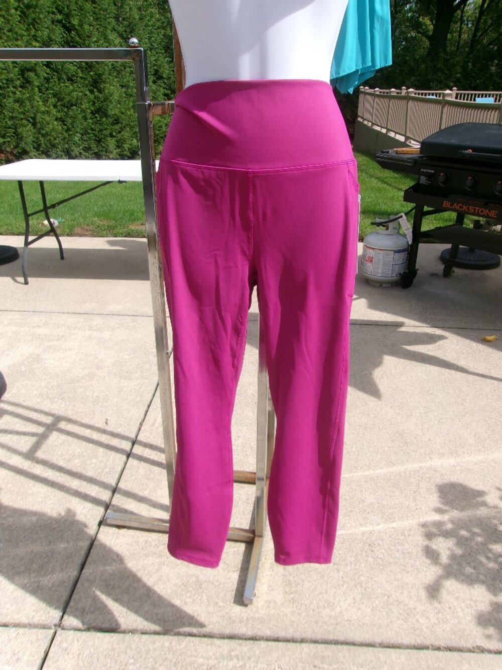 NWT RBX CRANBERRY ATHLETIC PANTS XL